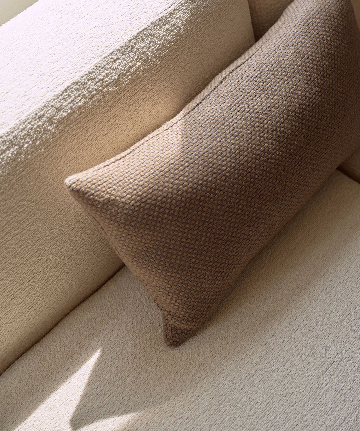 Throw Pillows - Sisu Black/White - Image 3